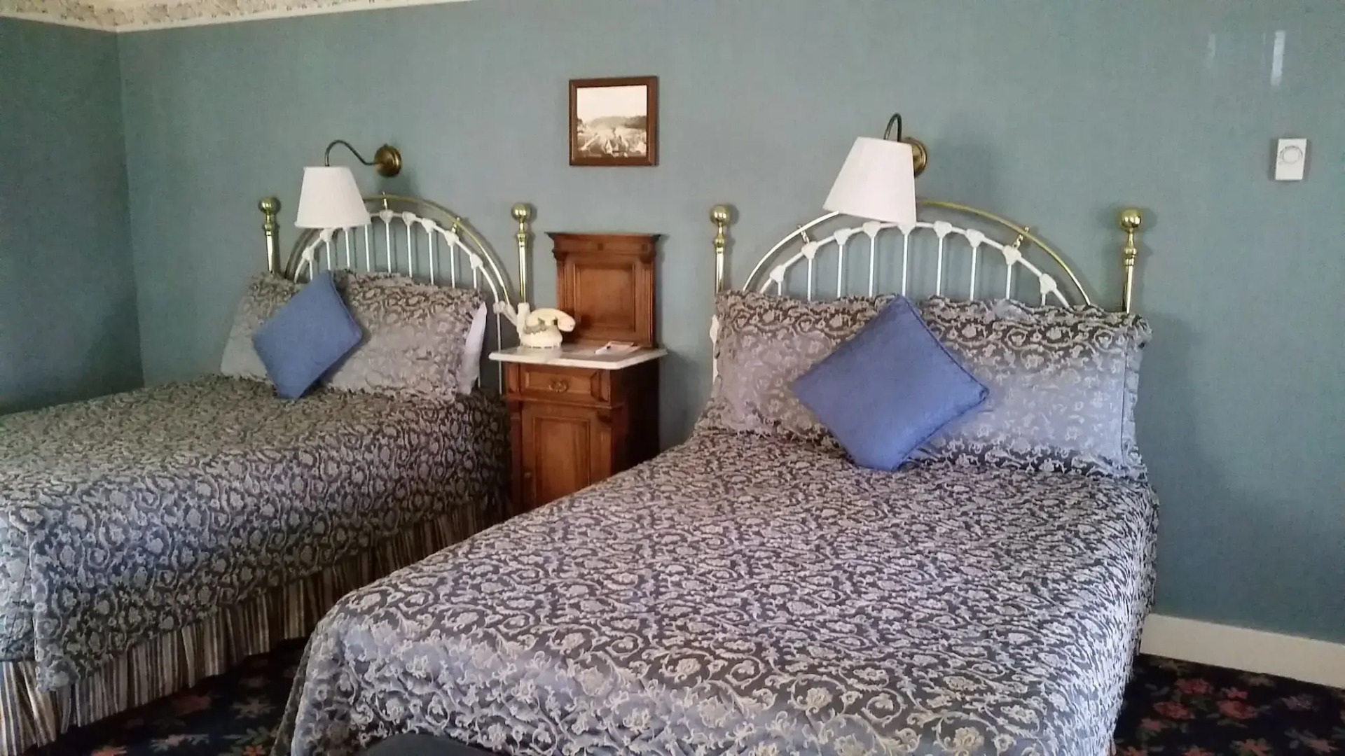 The Mendocino Hotel and Garden Suites