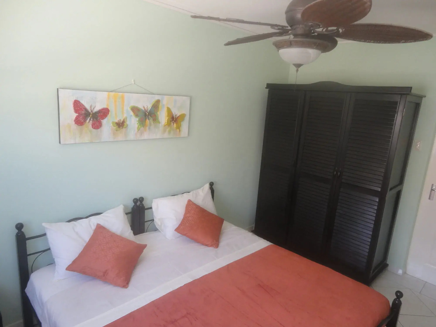 Landslake Apartments