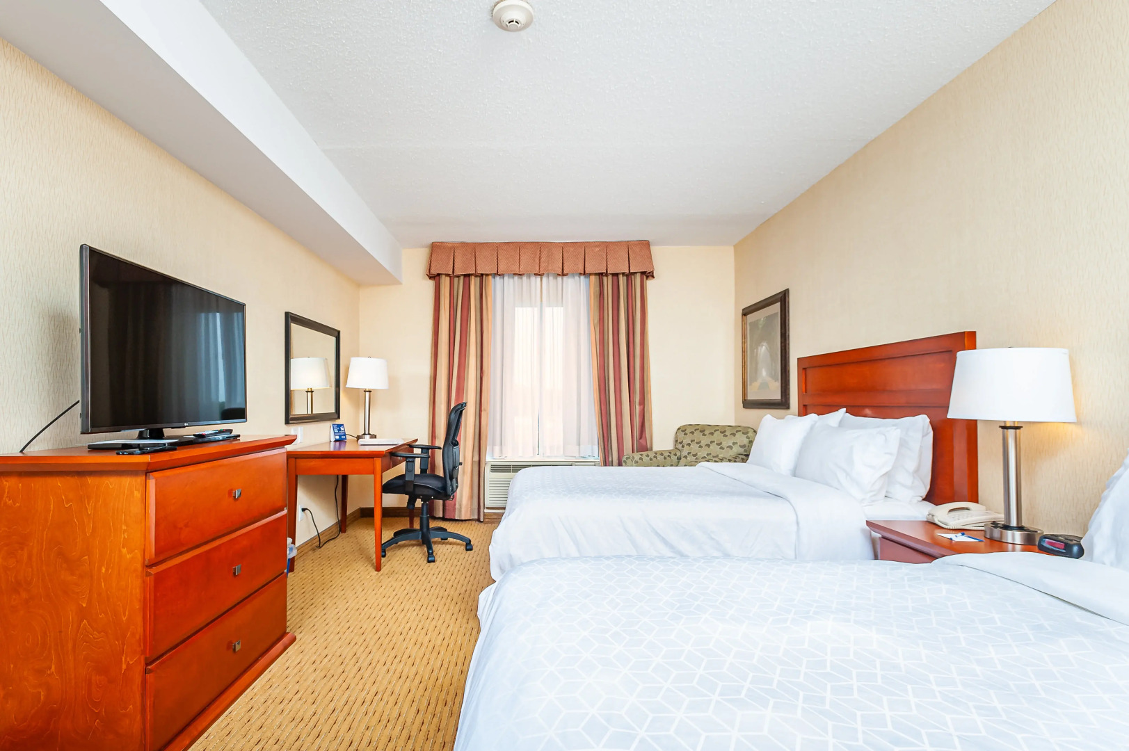 Holiday Inn Express Hotel & Suites CLARINGTON - BOWMANVILLE by IHG