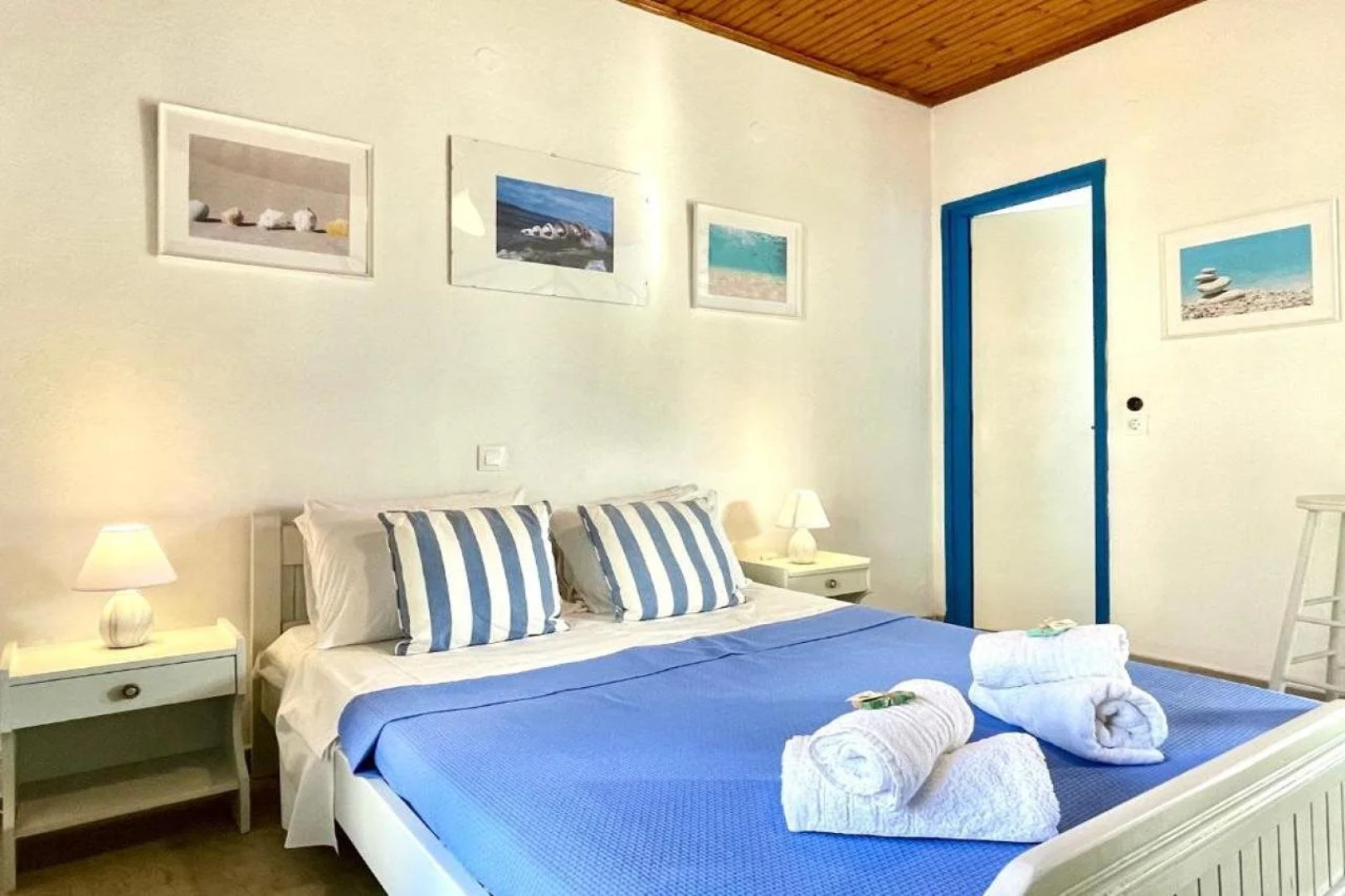 Sunflower Apartments & Studios