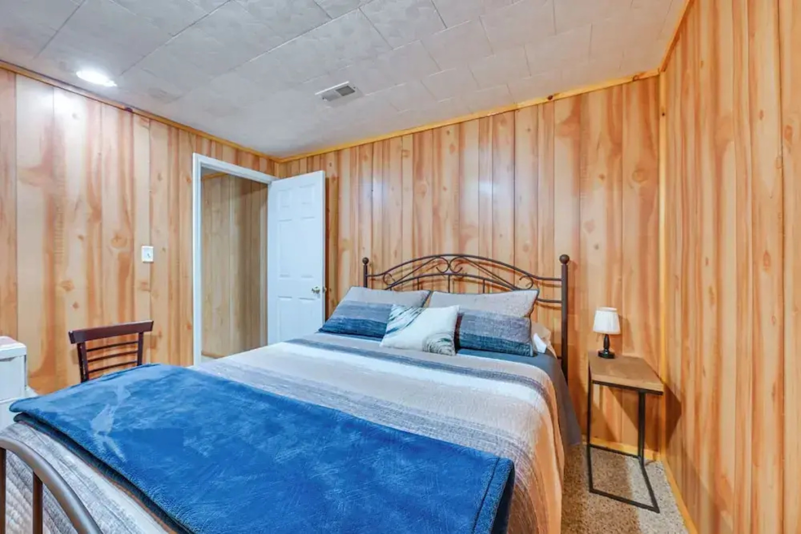 Woodsy Kentucky Escape w/ Game Room & Lake Access!