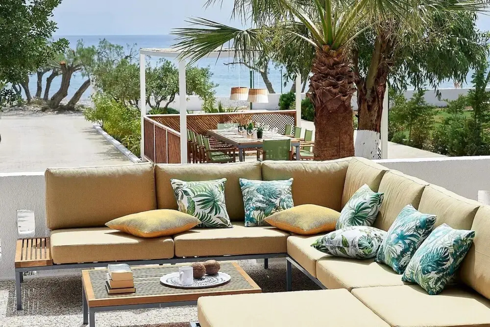 Seafront Villa With Private Pool and Kids Playground 300m From Restaurants