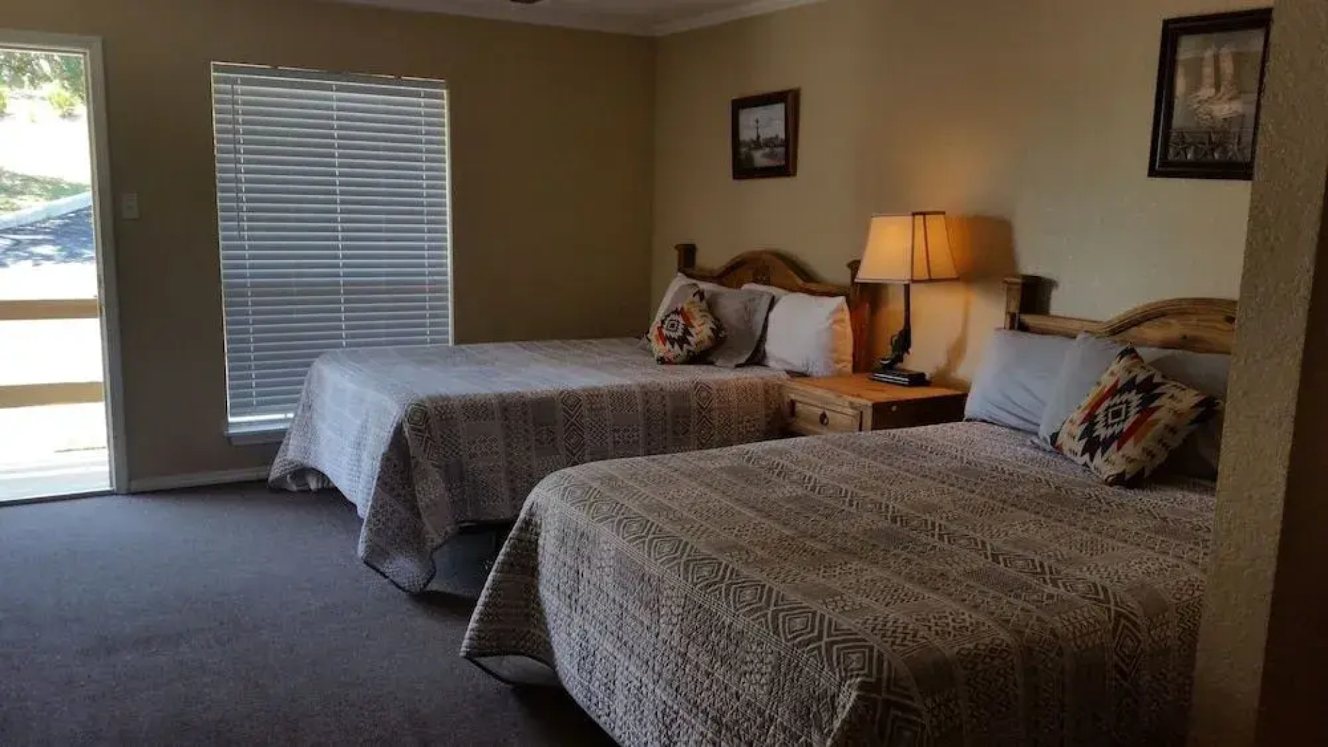 Canyon Springs Country Lodge