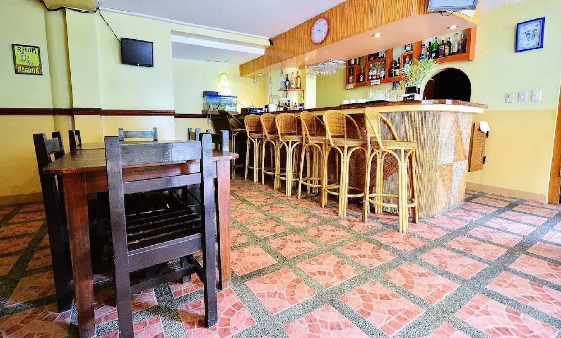 ZEN Rooms Station 1 Balabag