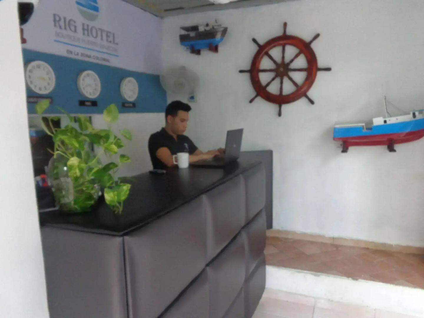 RIG Hostel Boca Chica Back Packer