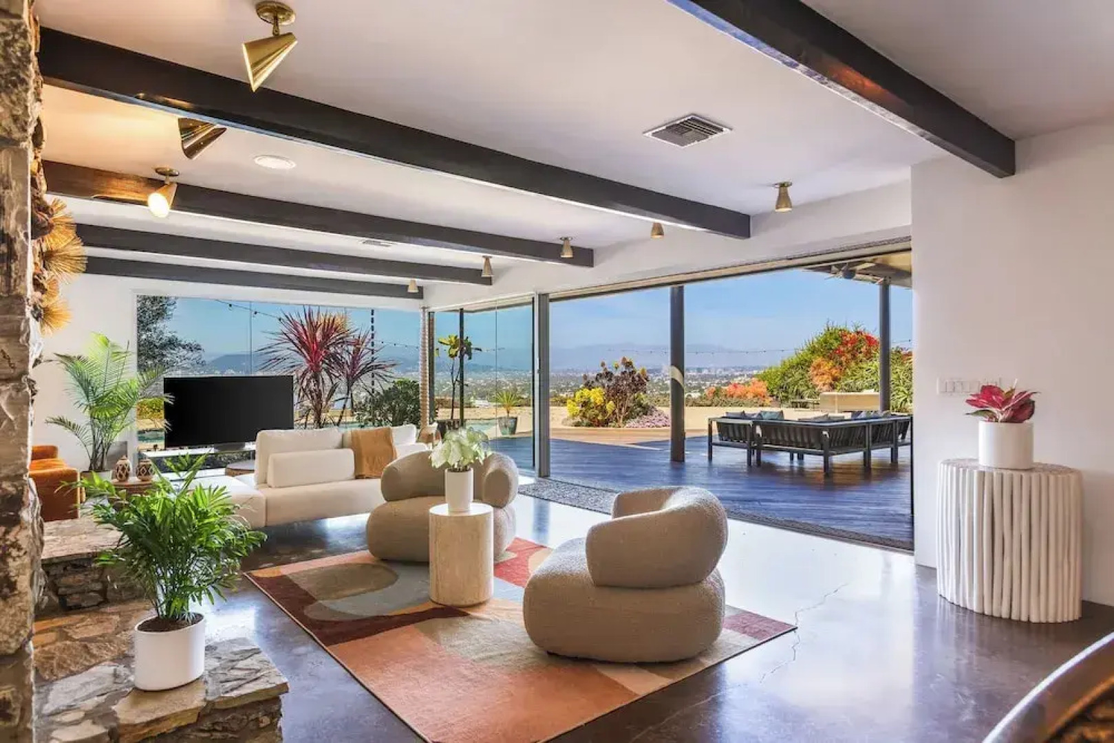 Casa Veronica by Oraklus