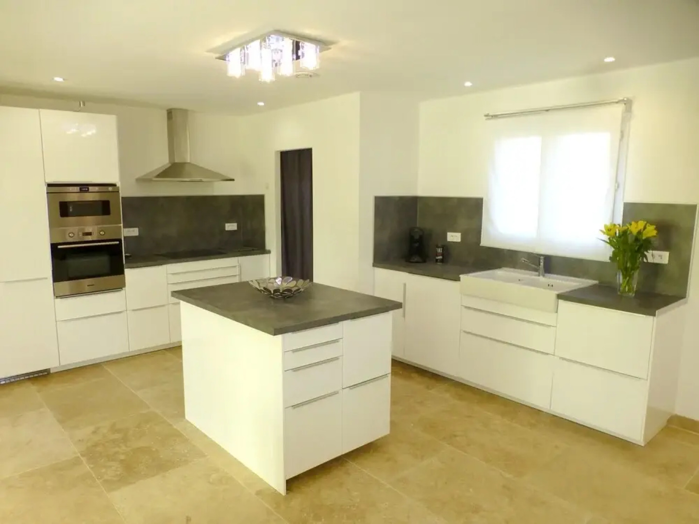 Villa With 3 Bedrooms in Lirac, With Private Pool, Enclosed Garden and