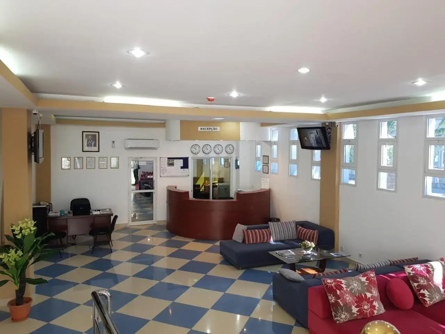 Hotel Wimbi Sun