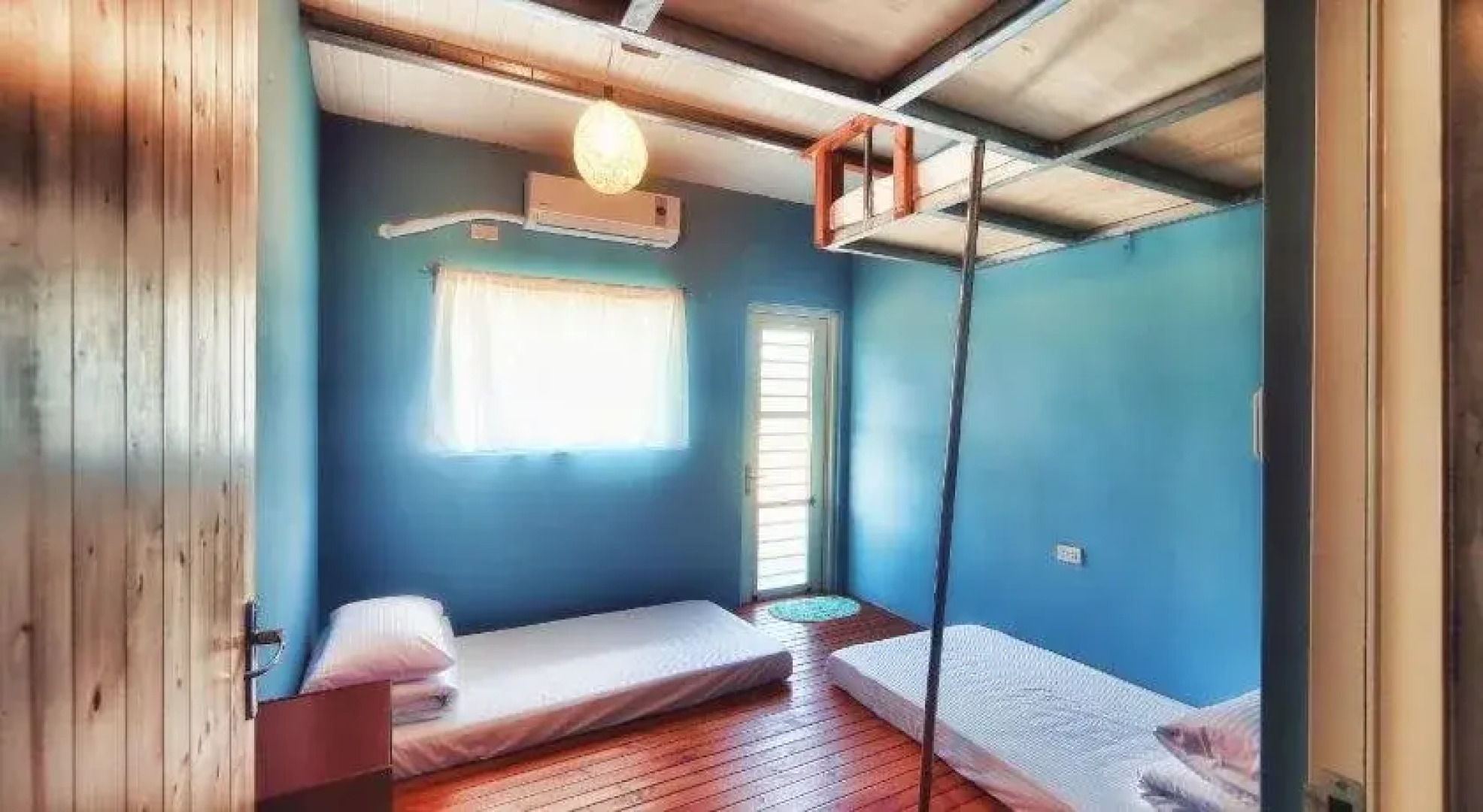 Blue Hole Dive Center