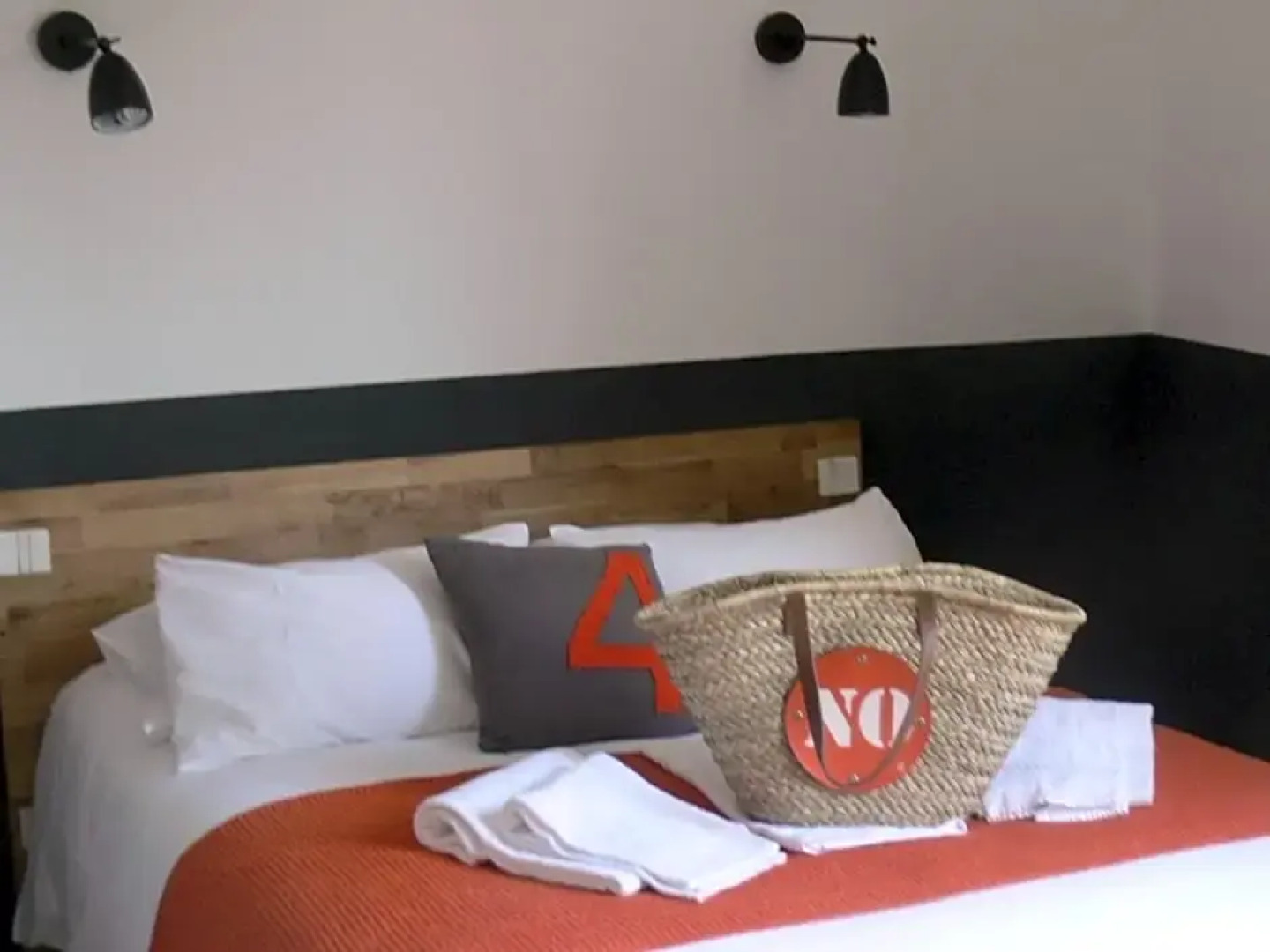 LÎle Ô Château (ex Les Douves)