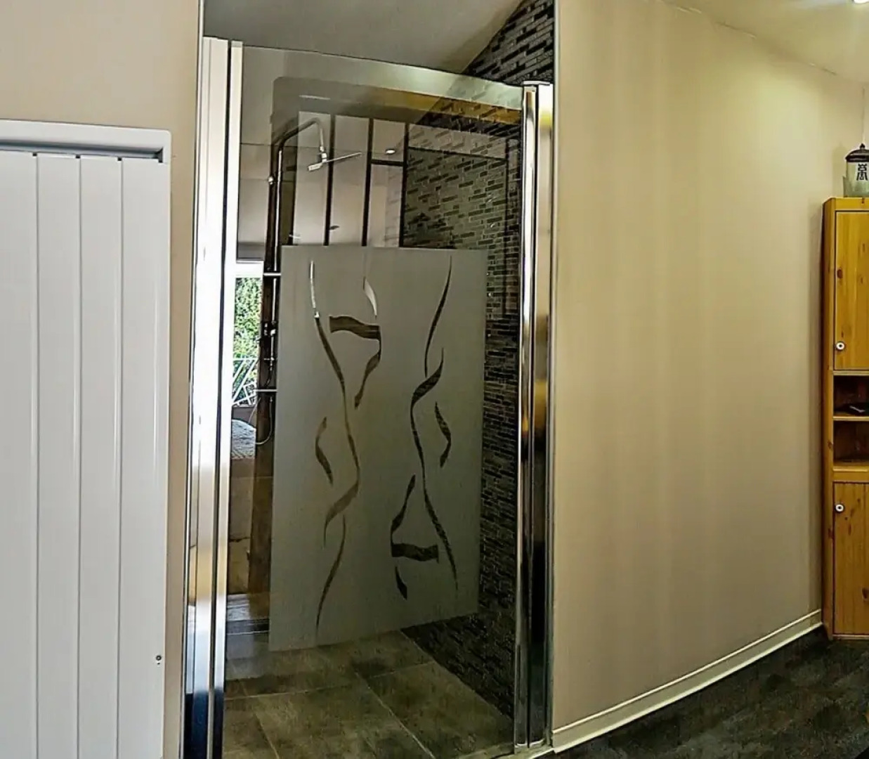 House With one Bedroom in Montjoie-en-couserans, With Enclosed Garden