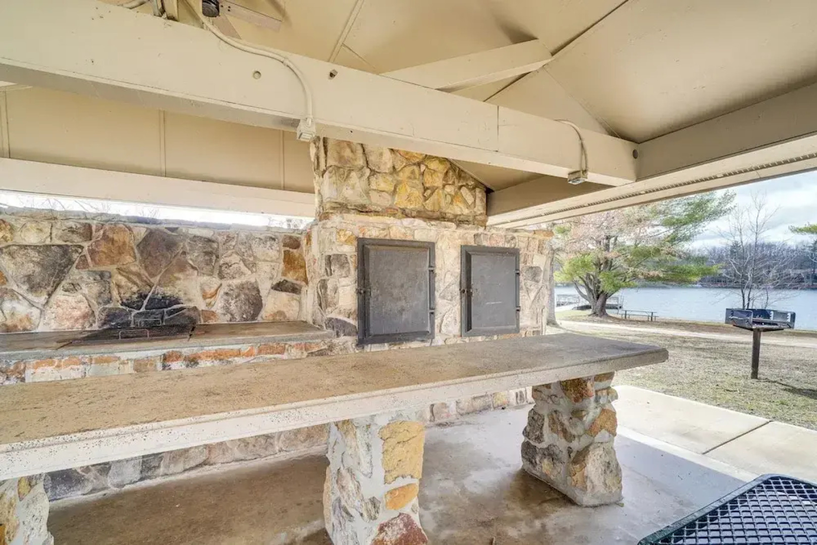 Pet-friendly Crossville Resort Condo: Golf & Swim!