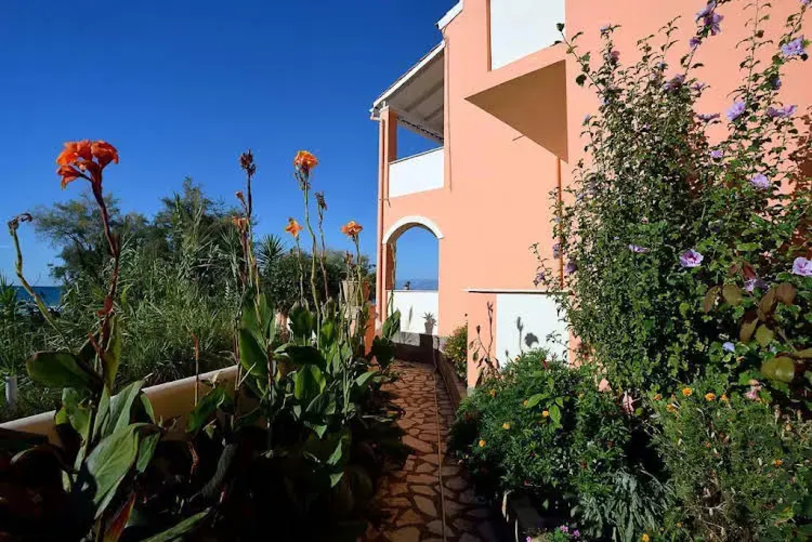 Vlachos Apartments