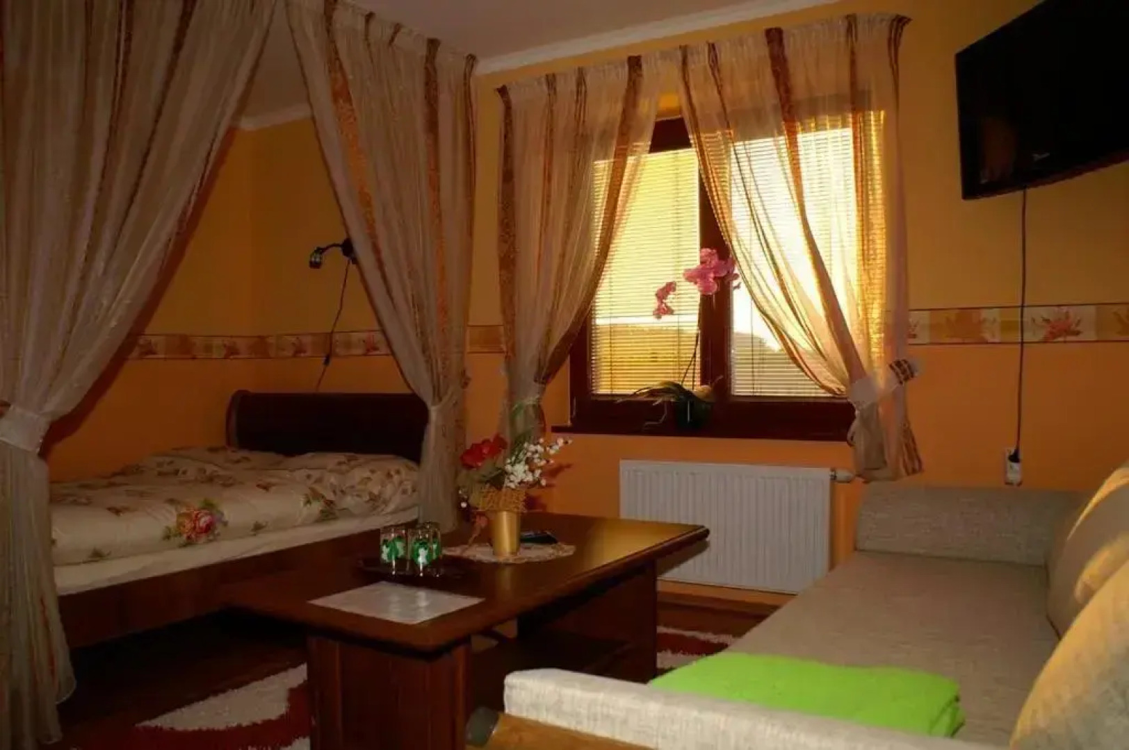 Alba Regia Pansion Egri