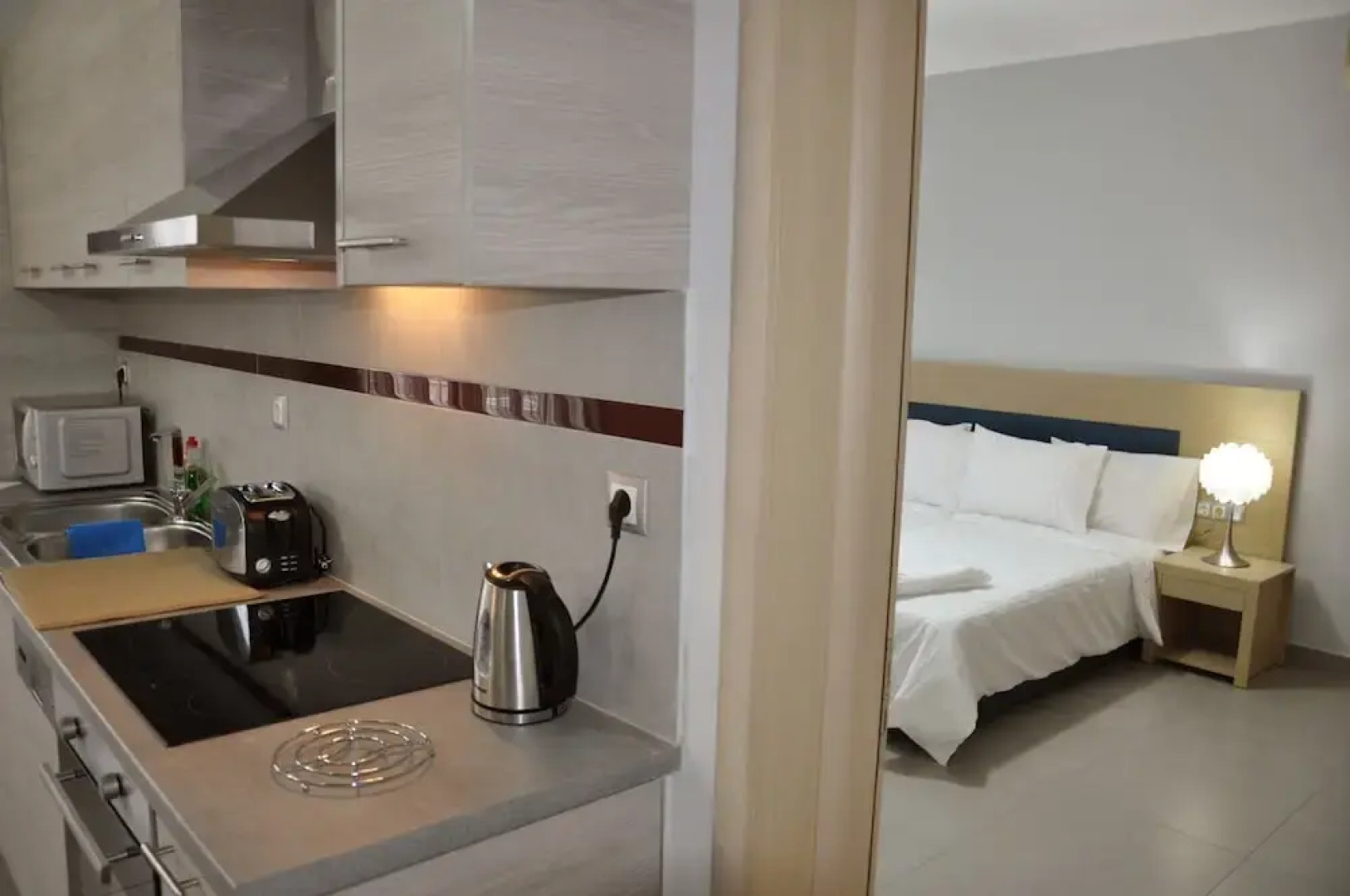 Daniel Apartments & Suites