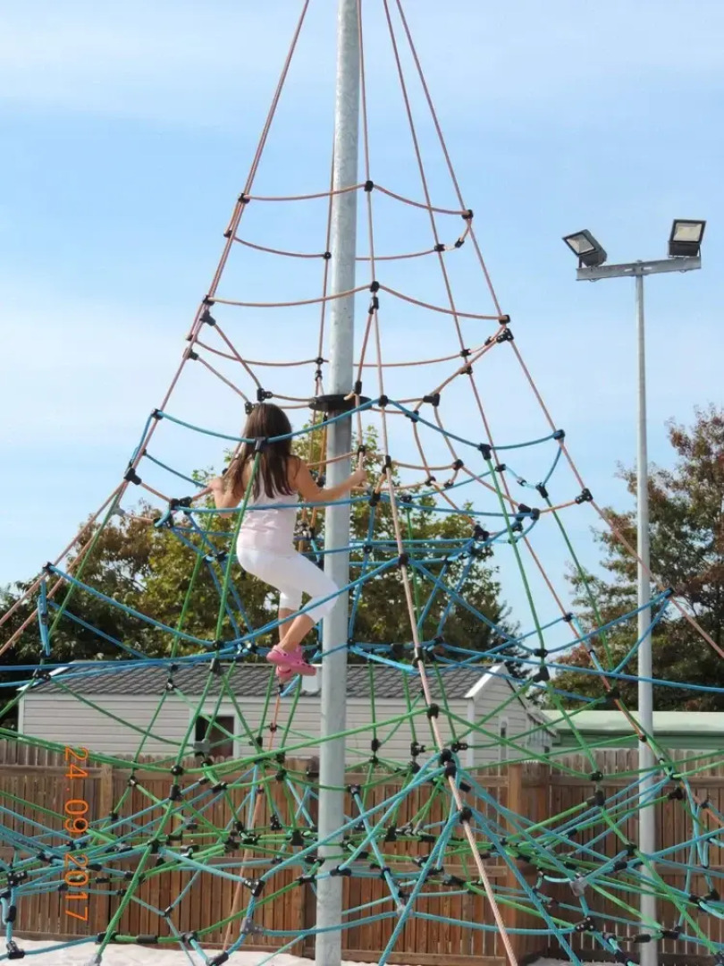 Bungalow With 2 Bedrooms in Gastes, With Shared Pool, Terrace and Wifi