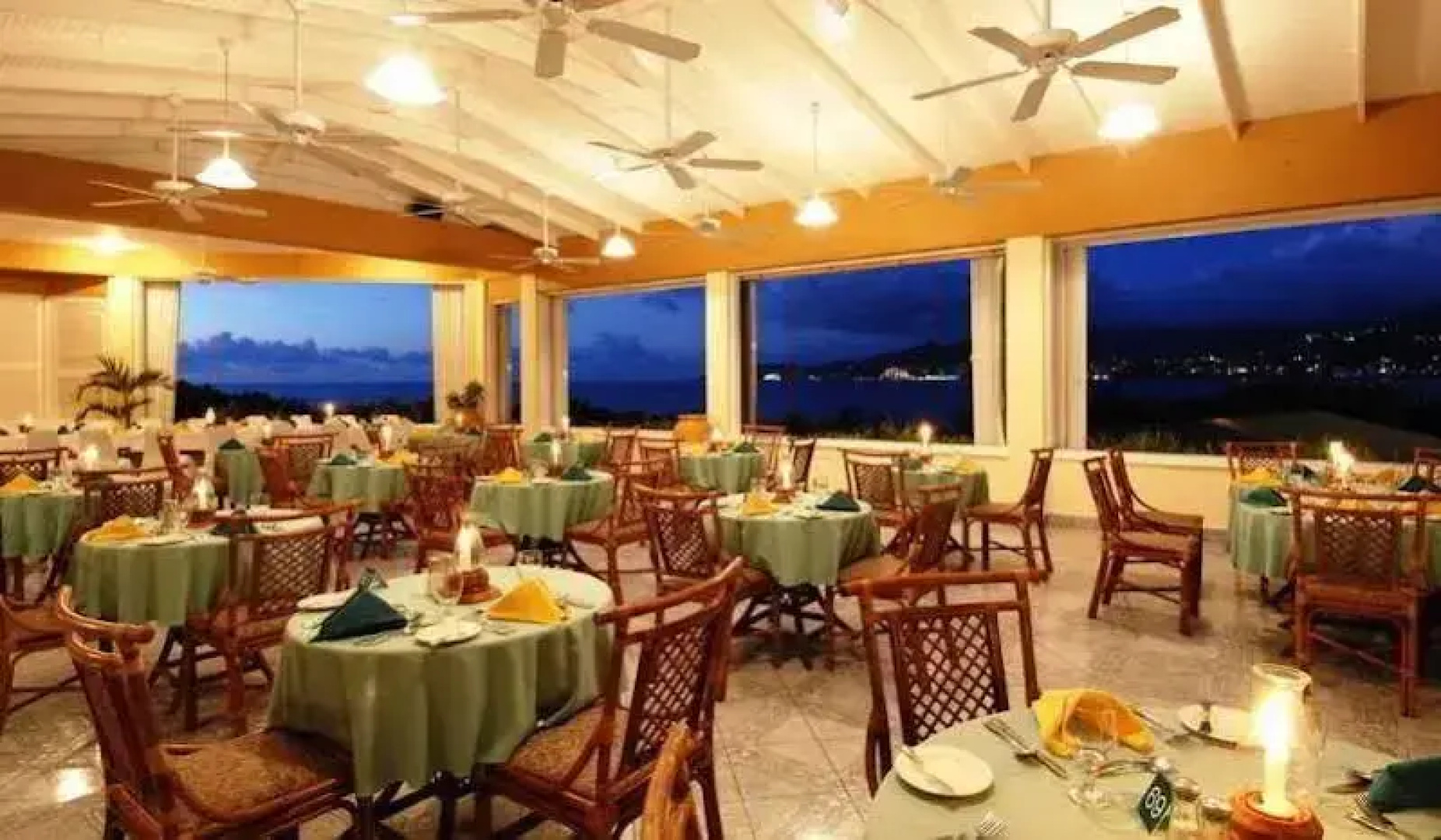 The Flamboyant Hotel & Villas