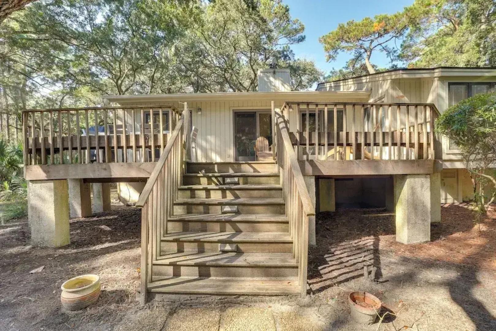 Spacious Kiawah Island Home w/ Deck, Walk to Beach