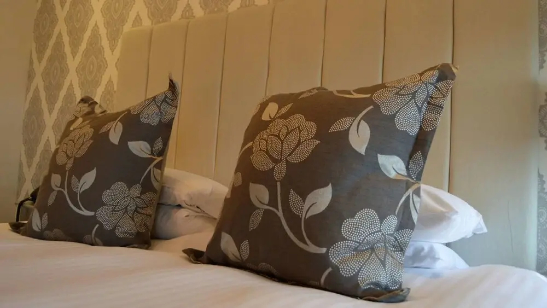 The Victoria Crescent Hotel