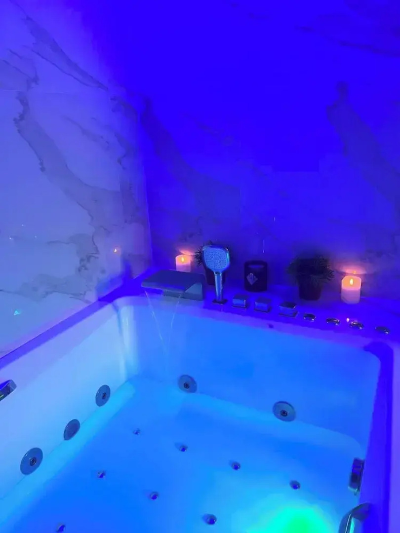 Suite With Private Jacuzzi