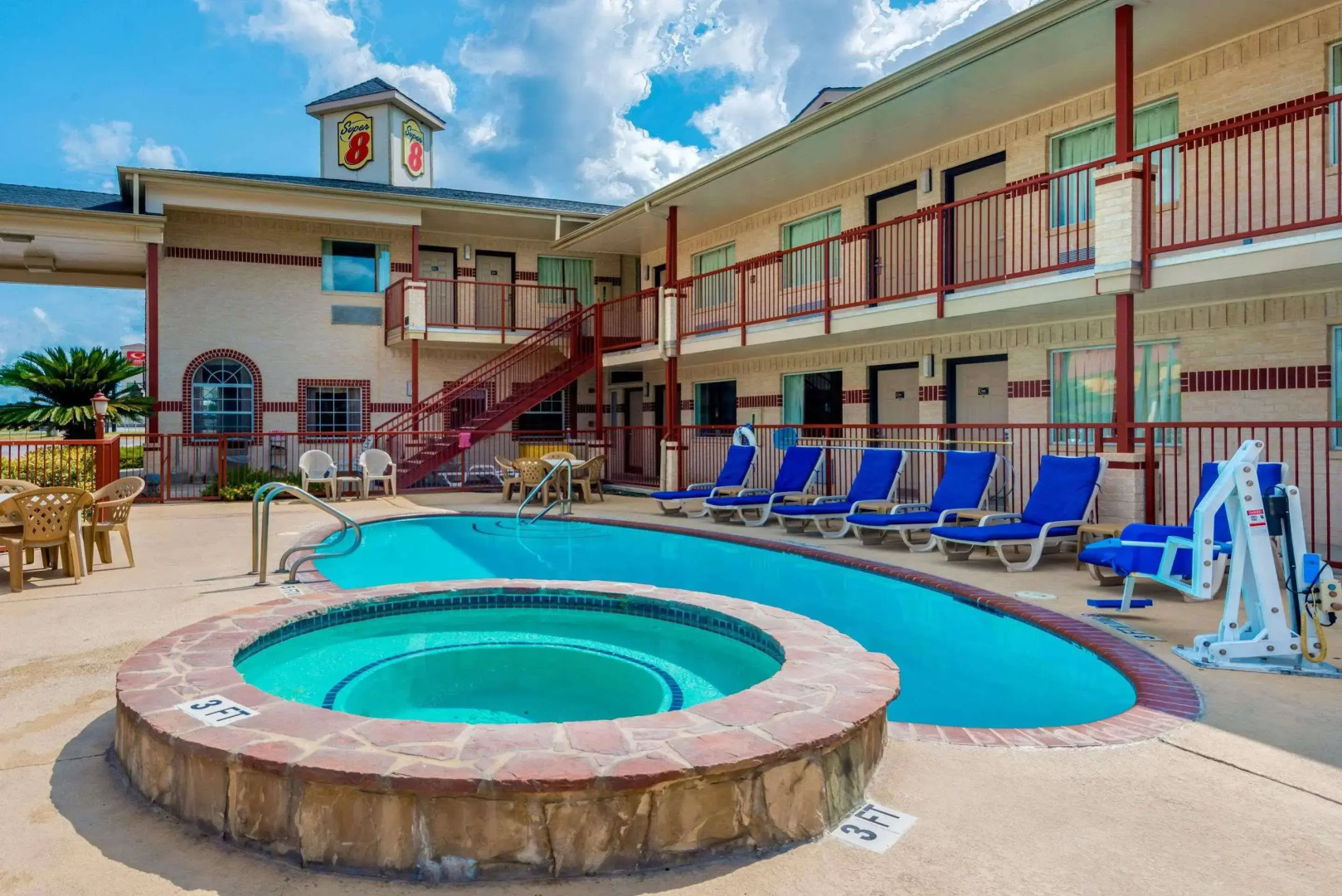 Hill Country Inn & Suites - New Braunfels / Gruene