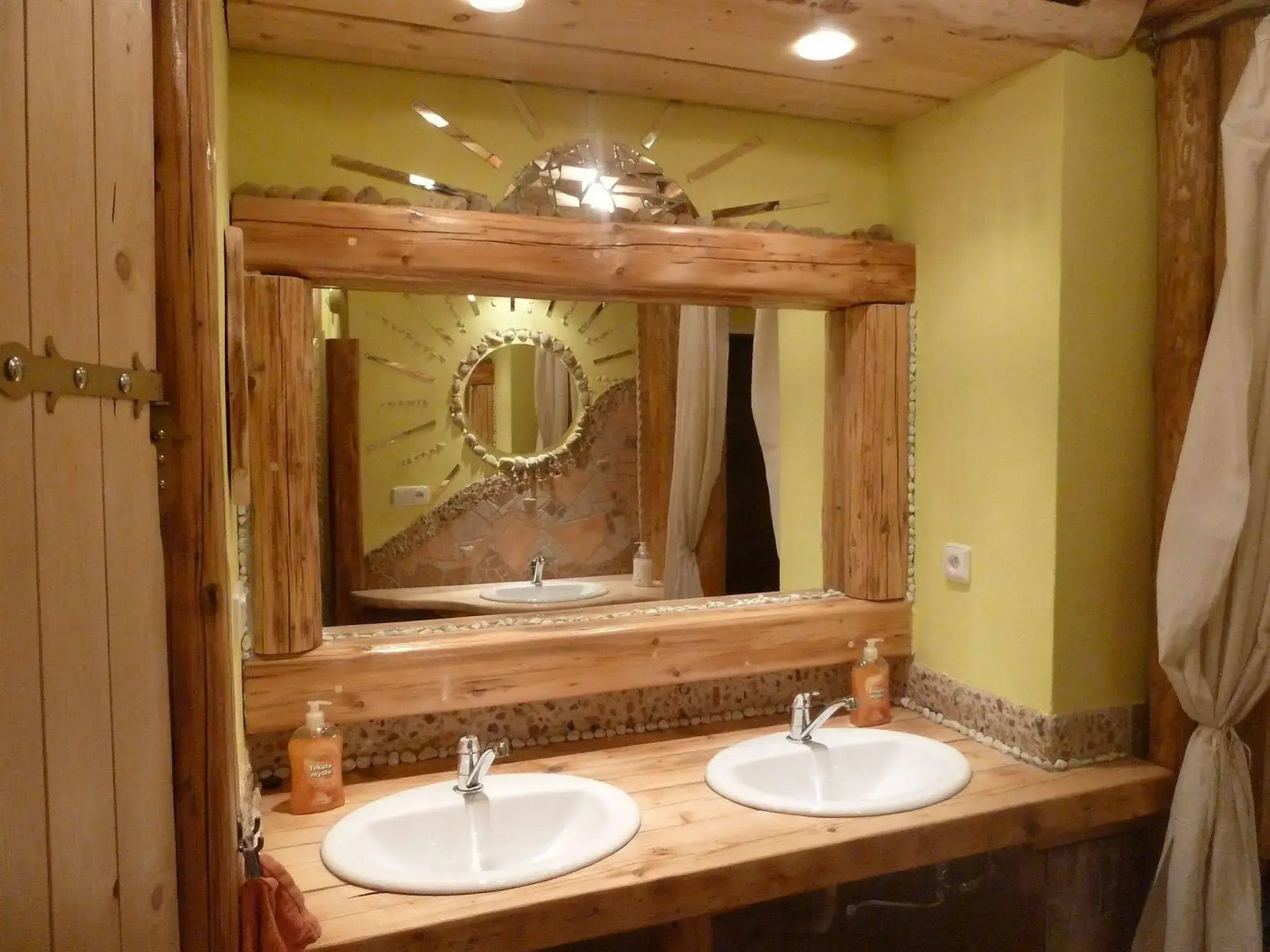 Artharmony Pension & Hostel