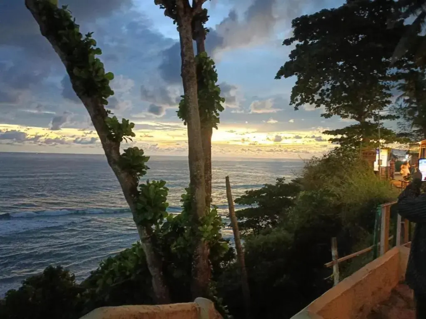 Hill Top Beach Resort