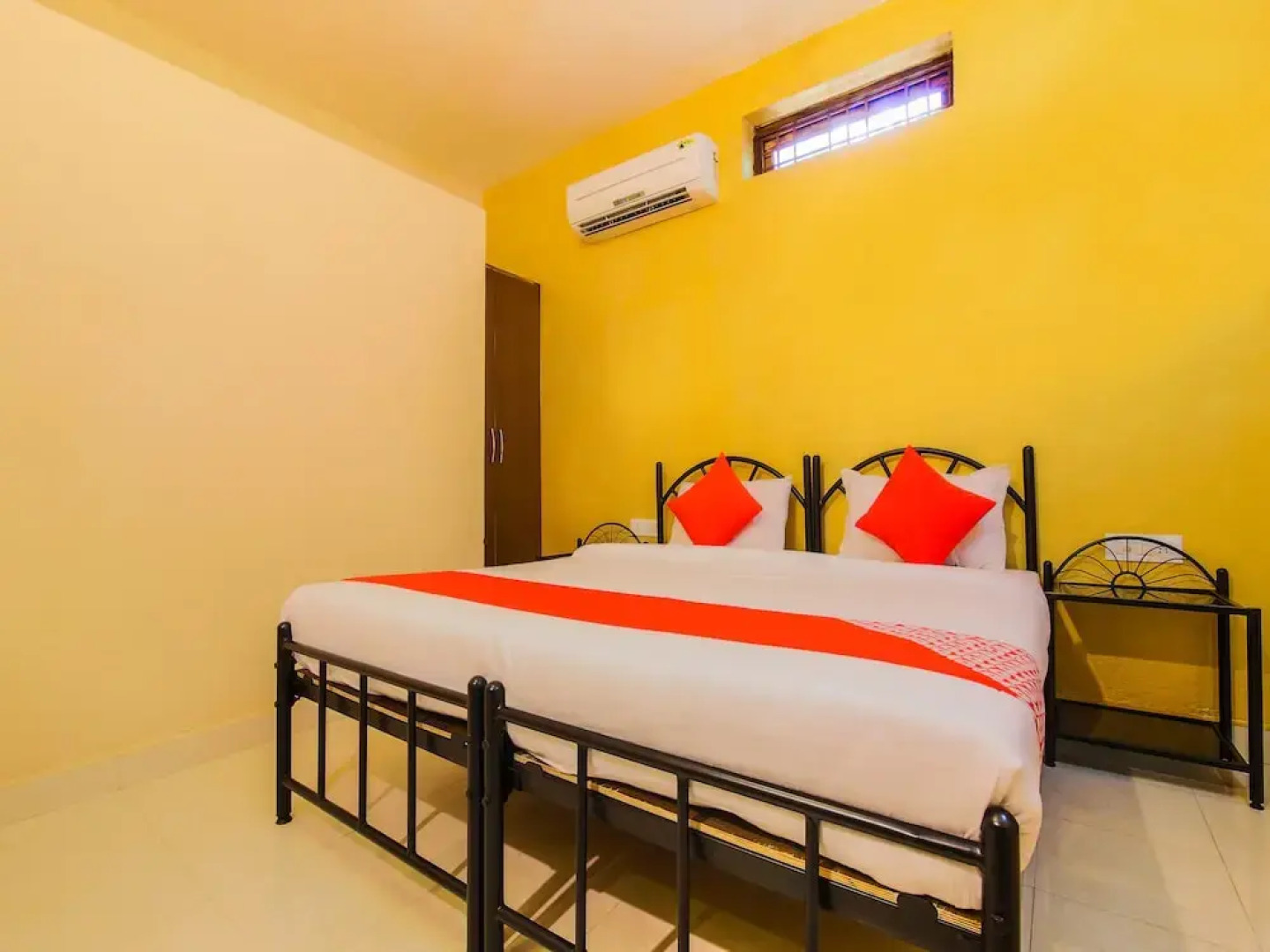 OYO 7686 Rose Garden Standard Rooms