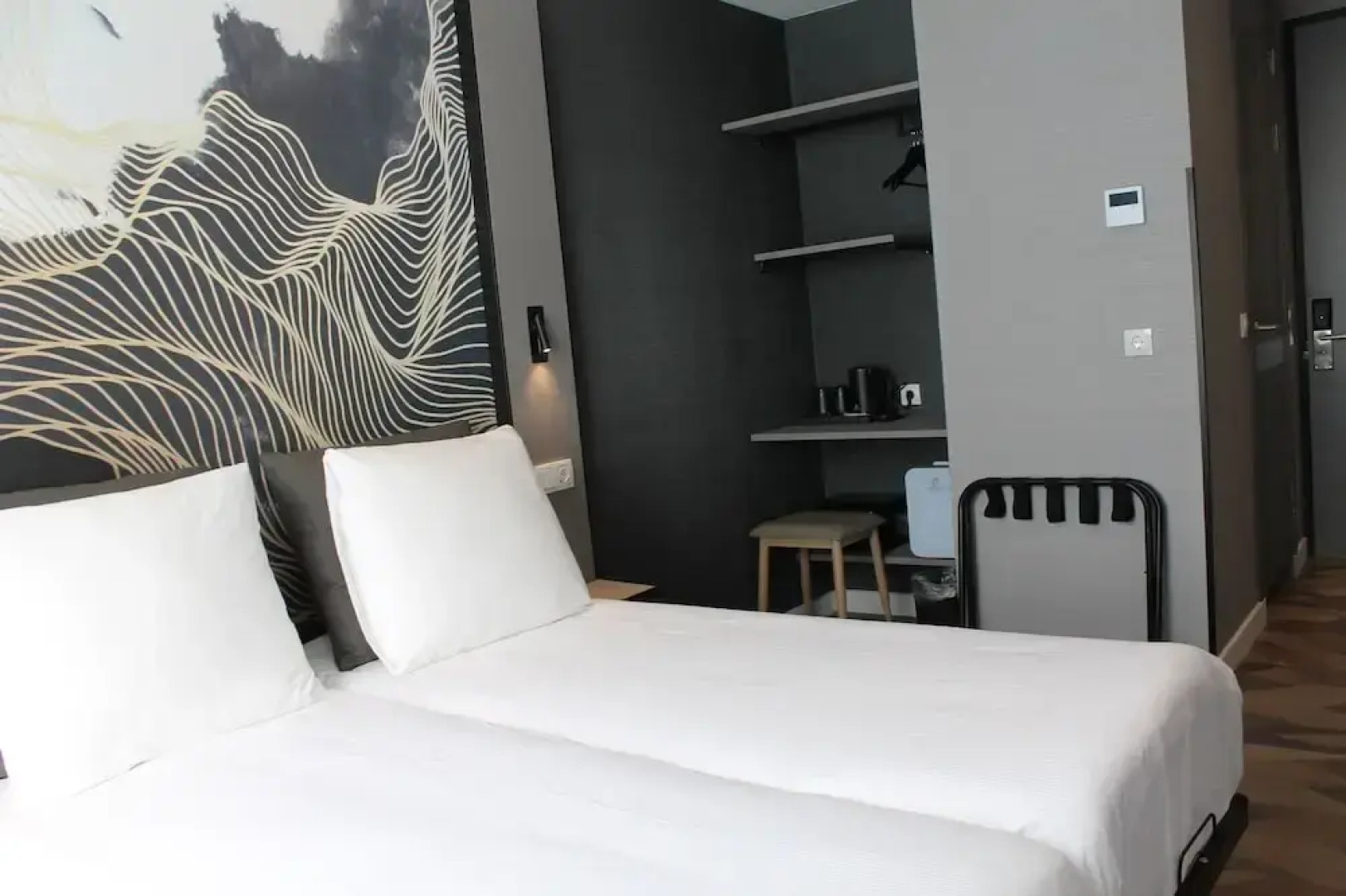 Nebula Hotel by INE'S