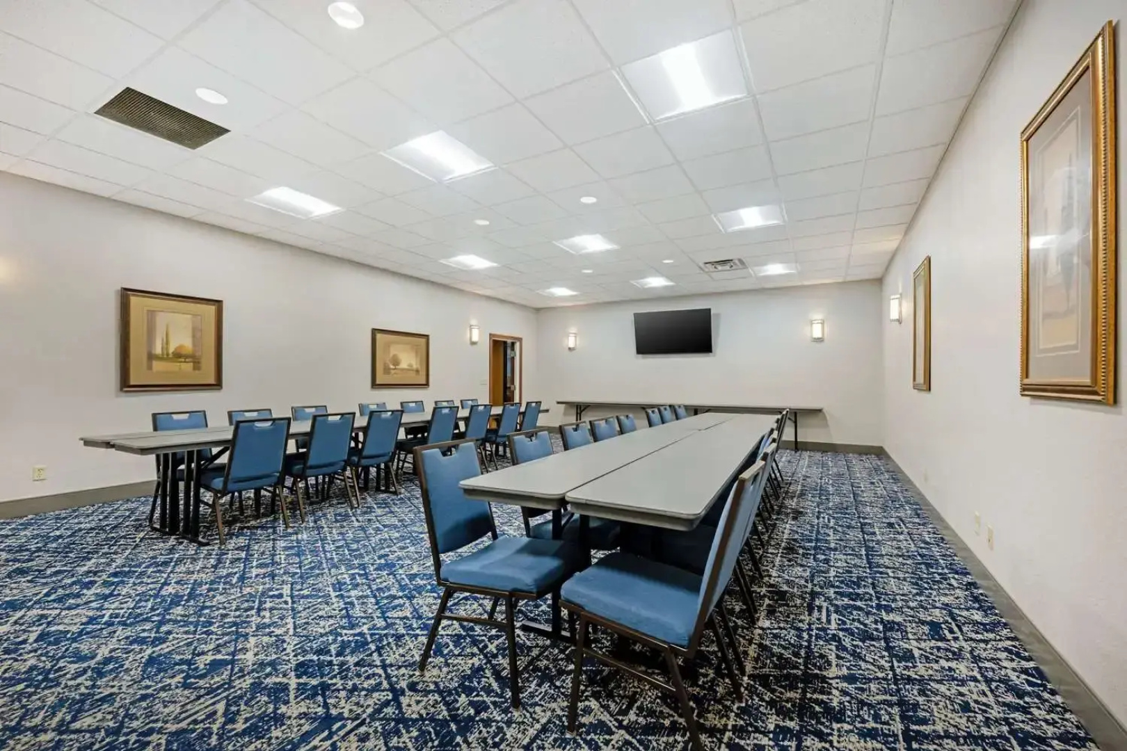 Best Western Plus Mid Nebraska Inn & Suites