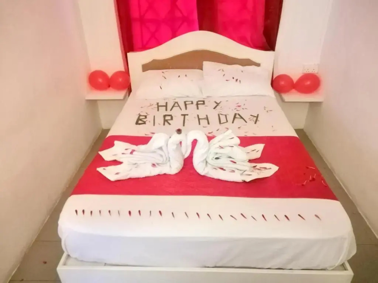 10 bedrooms villa at Quatre Cocos 500 m away from the beach with private pool enclosed garden and wifi