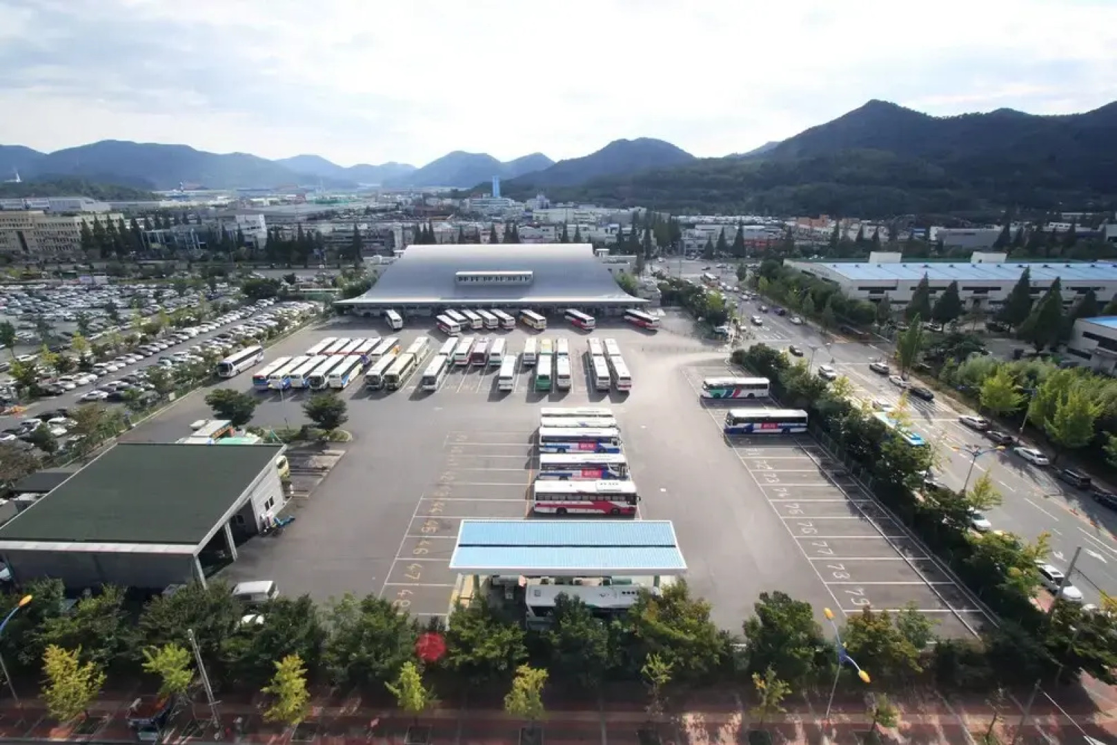 Changwon Palyongdong Praha Hotel