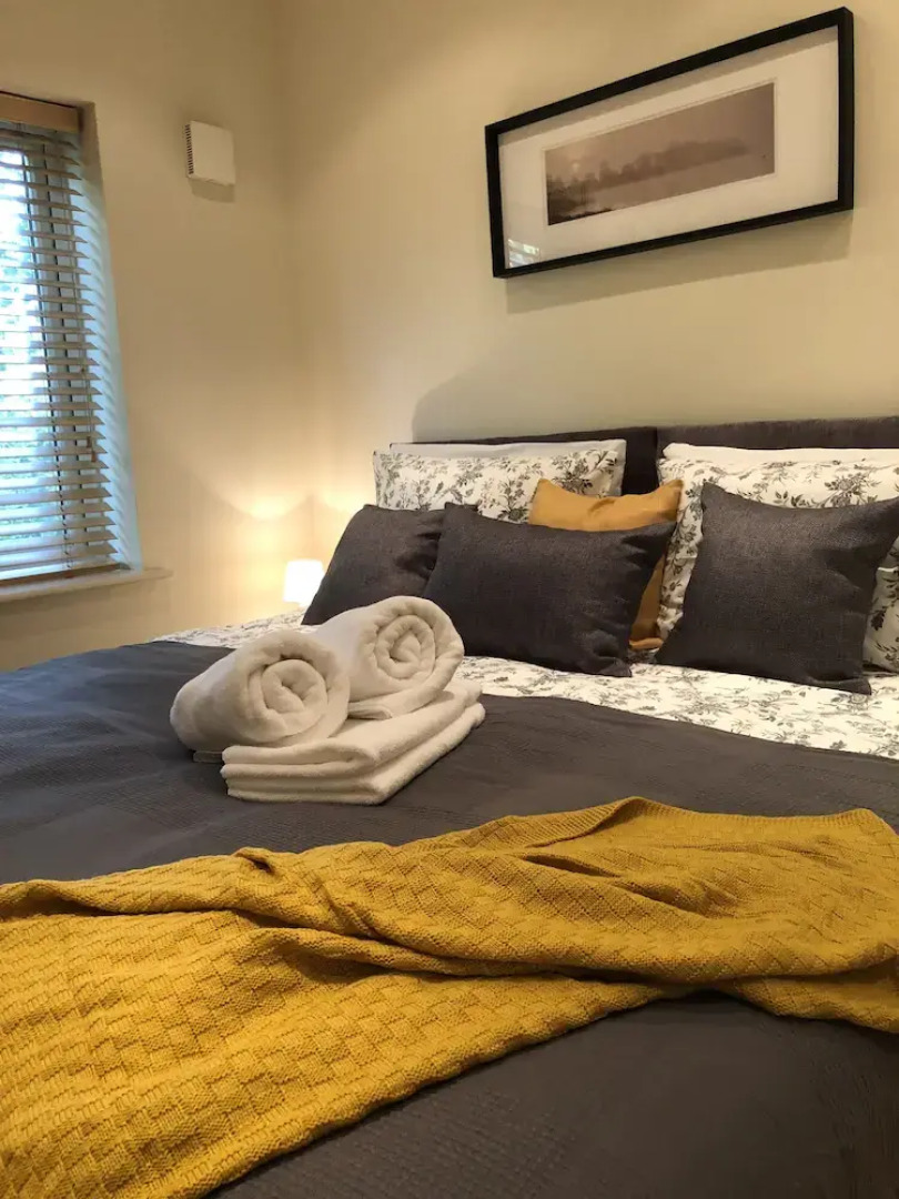 Park View 2 Bedroom by Creatick