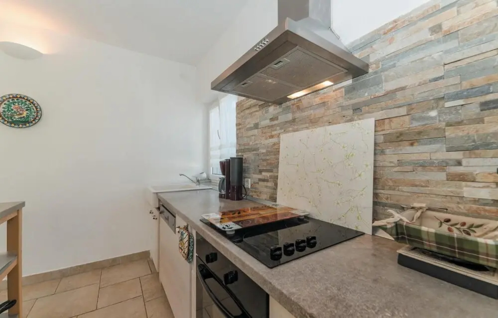 Amazing Home in Dobropoljana With 6 Bedrooms and Outdoor Swimming Pool