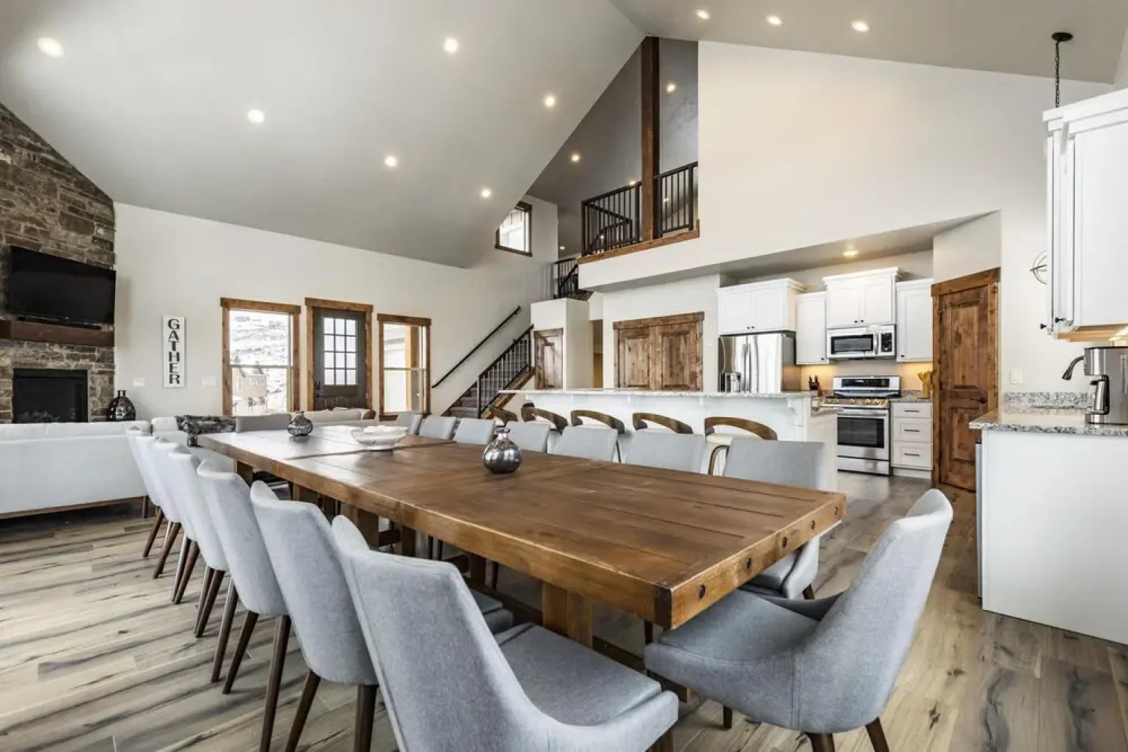 Luxury Designer Home, Beach Access, Pool Access, Private Community - Sleeps 39