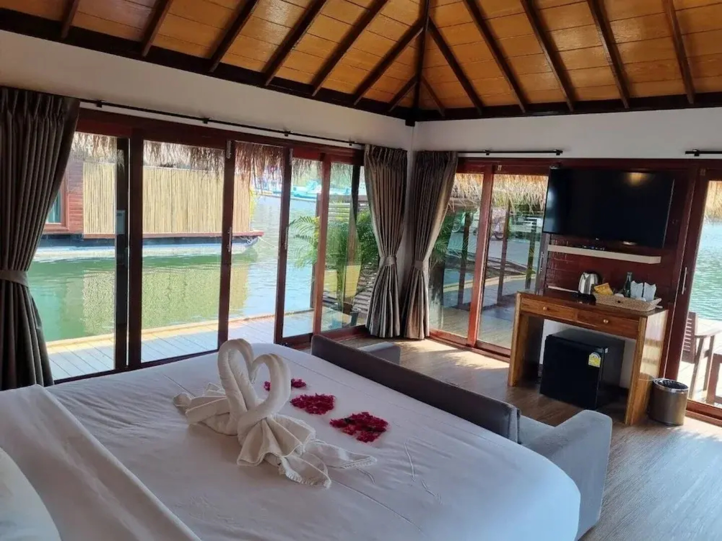 Ruknam Resort