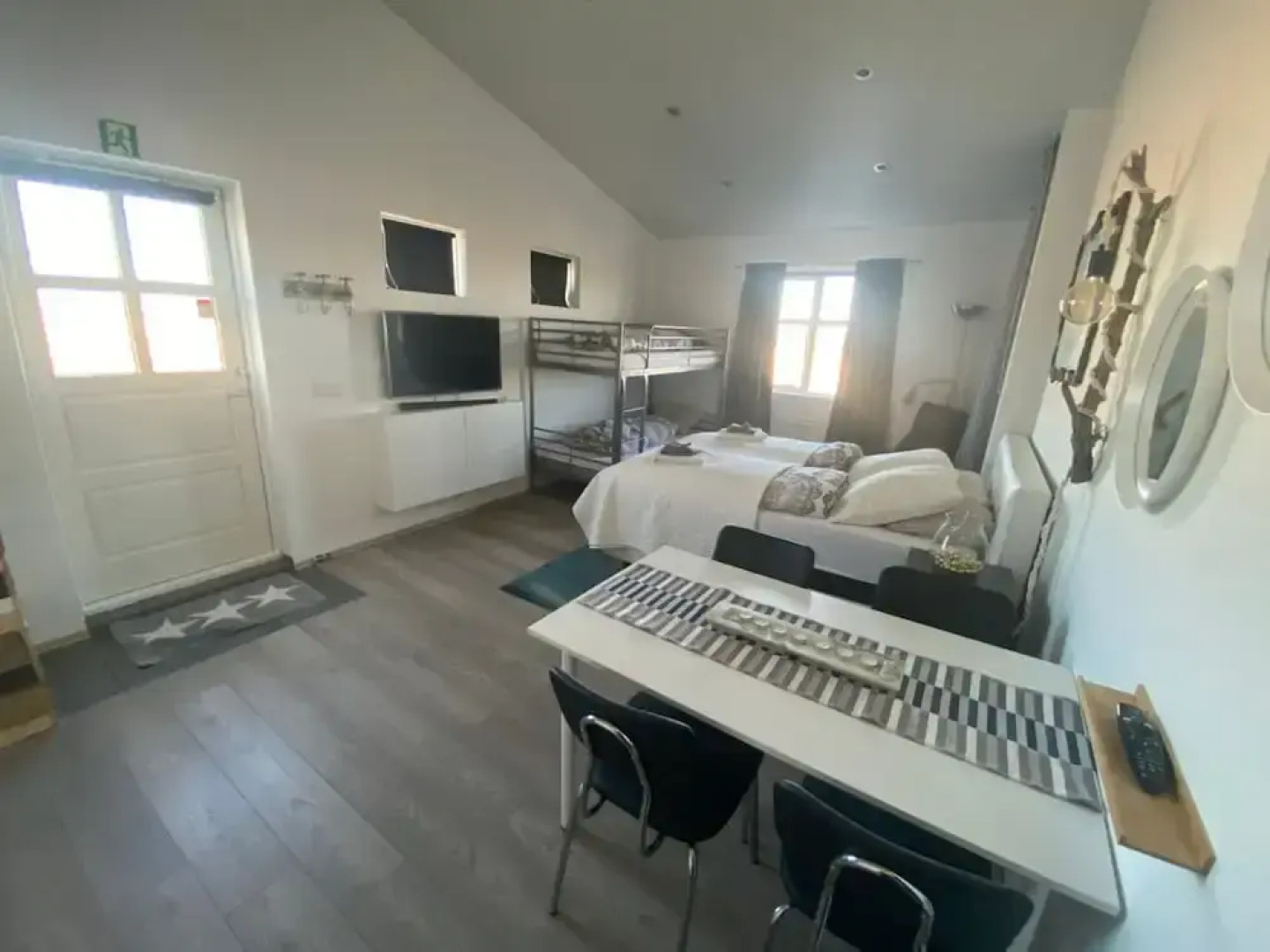 Skalarimi - Country House