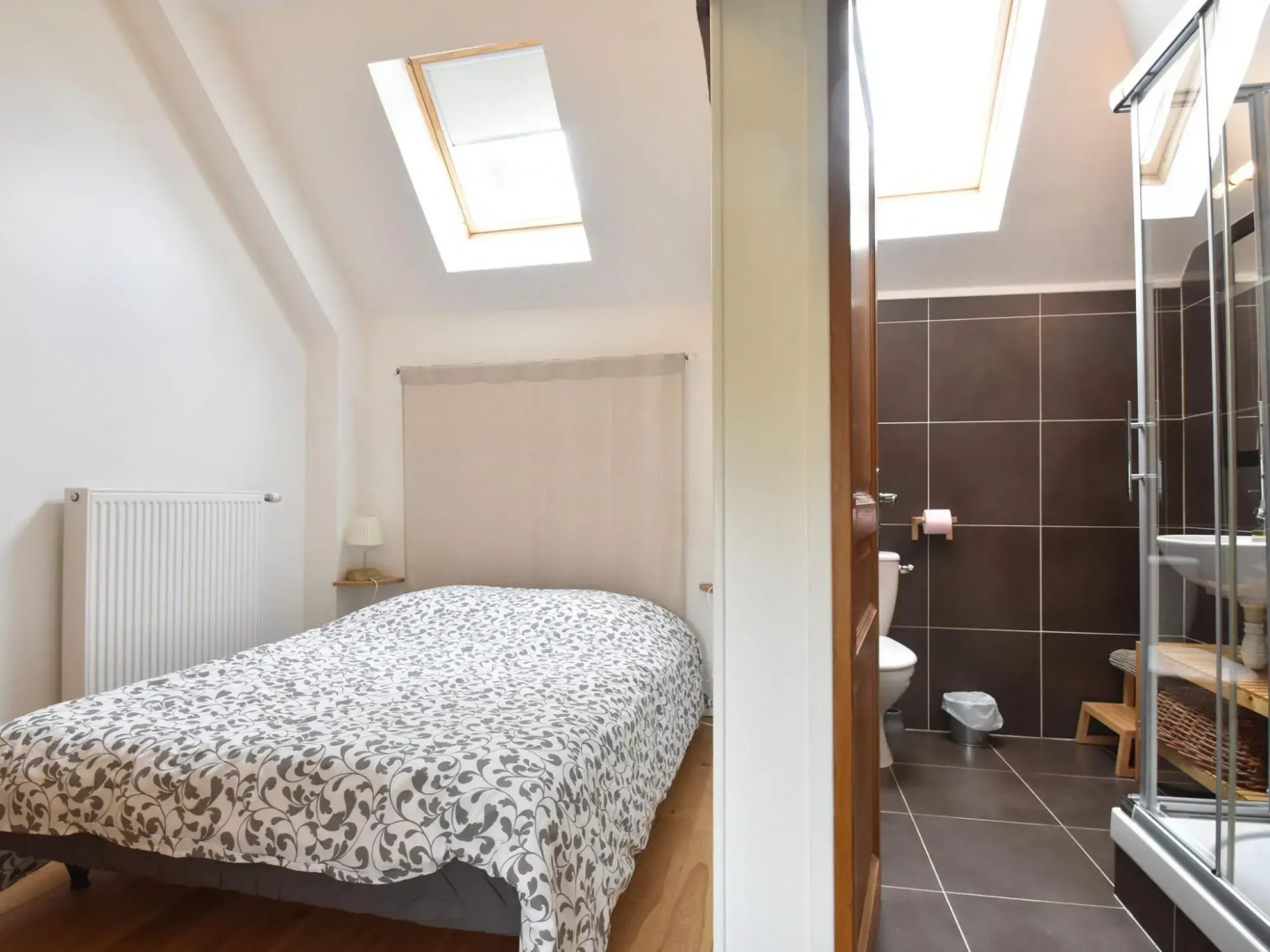 Tasteful Holiday Home in Sormery With Swimming Pool