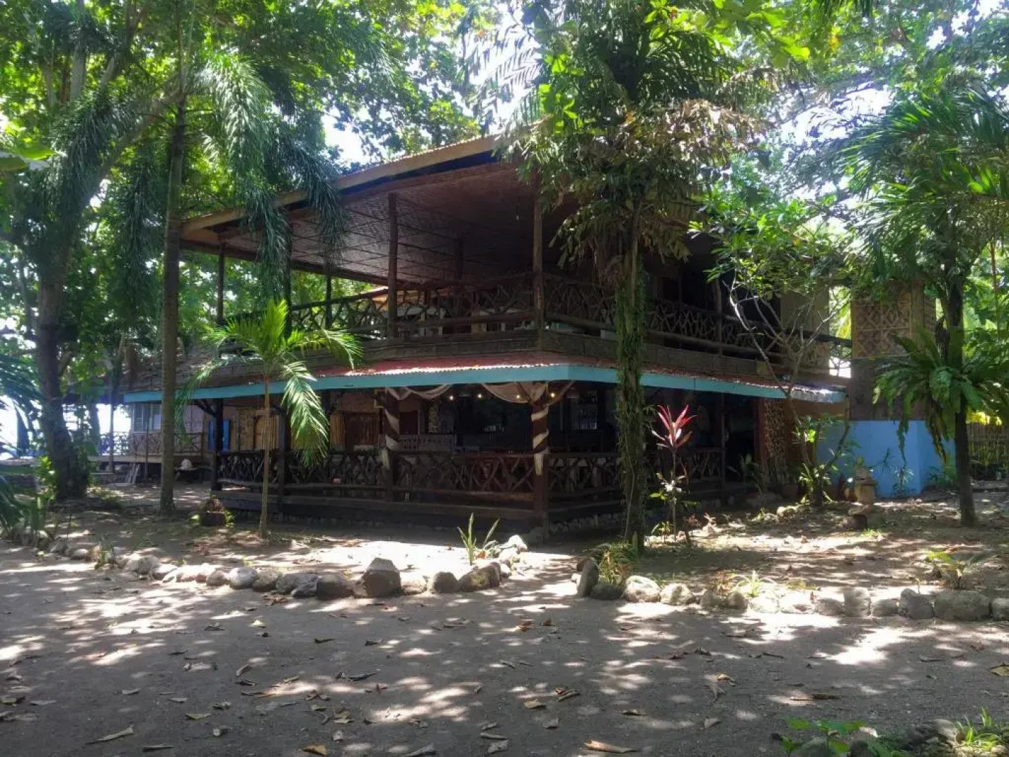 Beach House Resort and Dive Center
