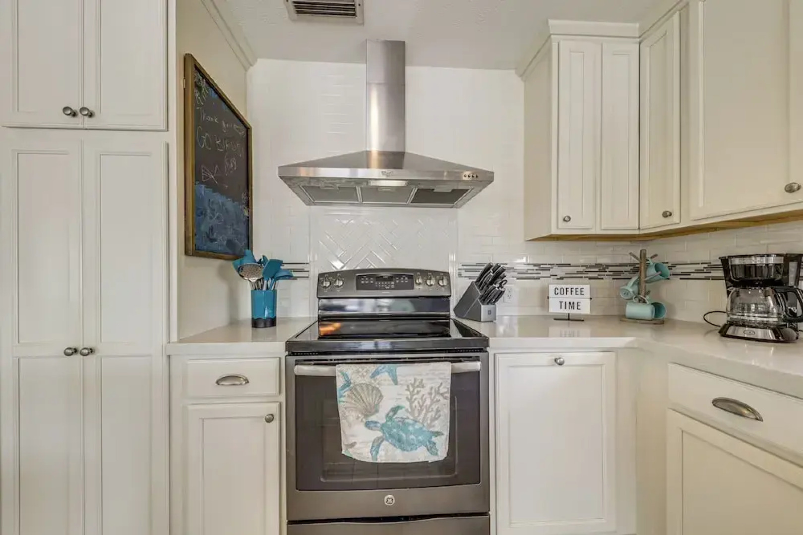 Waterfront Gem w/ Decks, Views & More in Key Largo