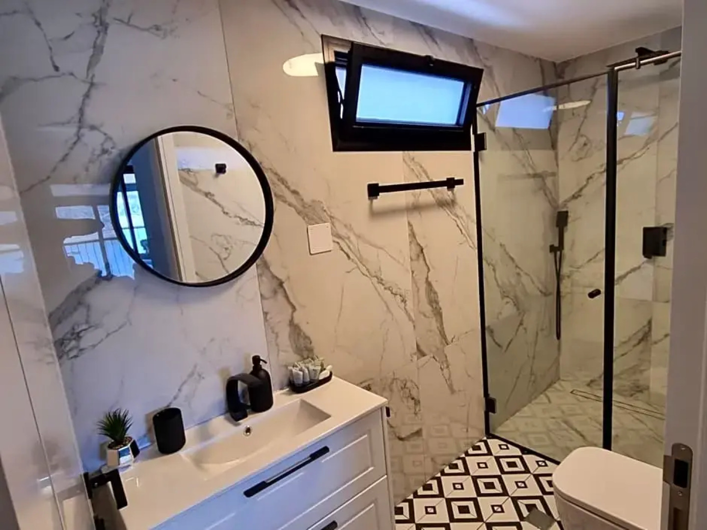 Birka - Lamis Suite צימר על גדות בריכת רם ברמת הגולן