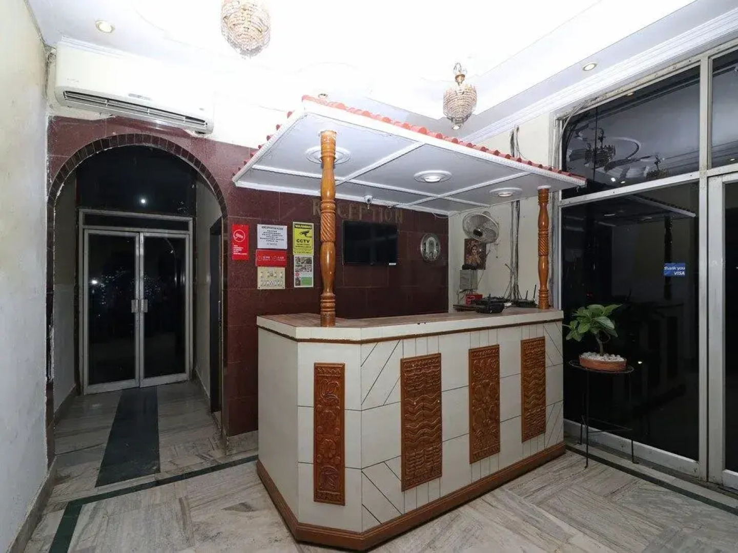 OYO 17111 Hotel Pritika
