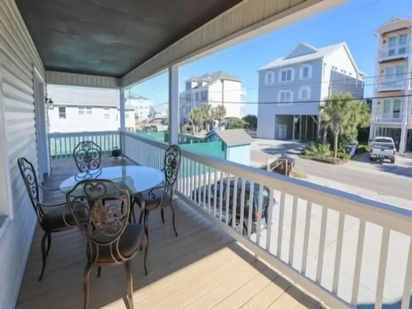 Carolina Ease - The Perfect Condo For An Easy Beach Getaway - Large Deck And Just Steps To The Beach! 3 Bedroom Apts by Redawning