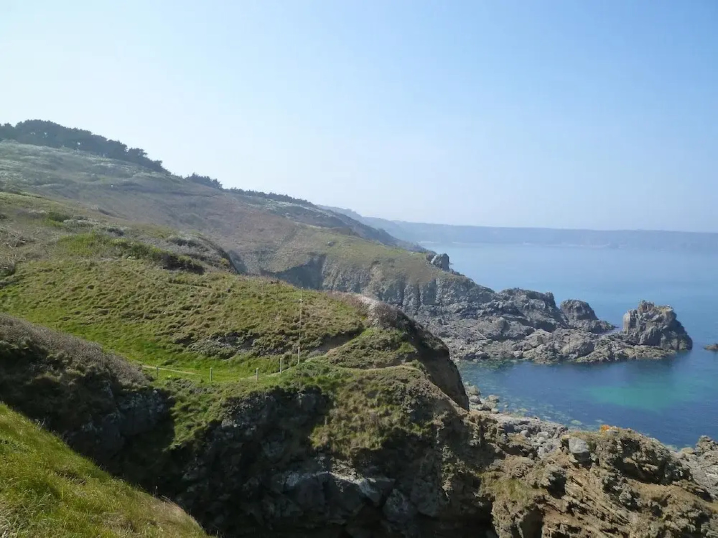 Pretty Ground Floor Flat, Beach 800 m