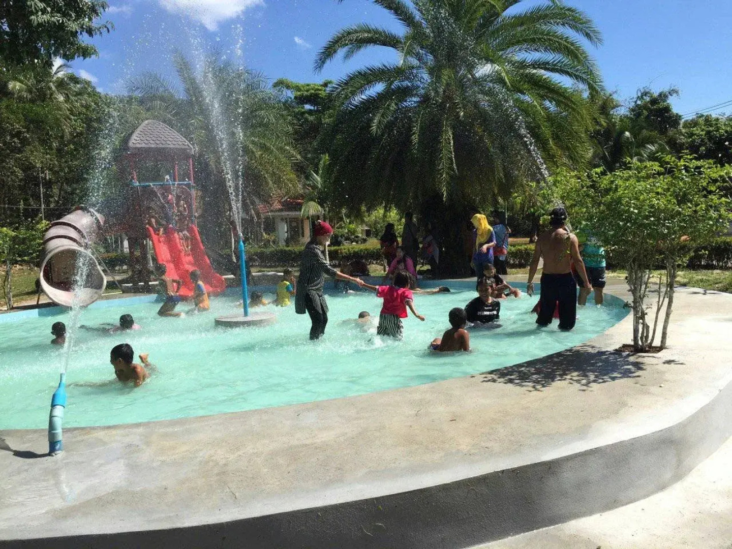 Ranong Resort and Laguna