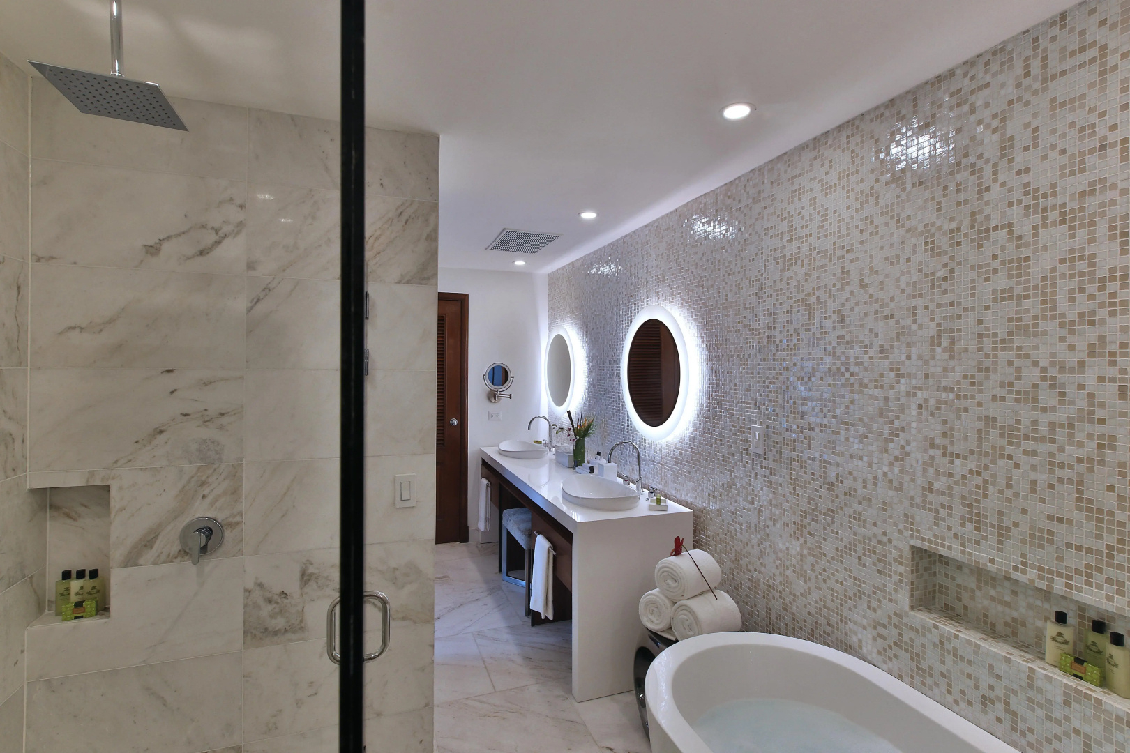 Real InterContinental Managua at Metrocentro Mall by IHG