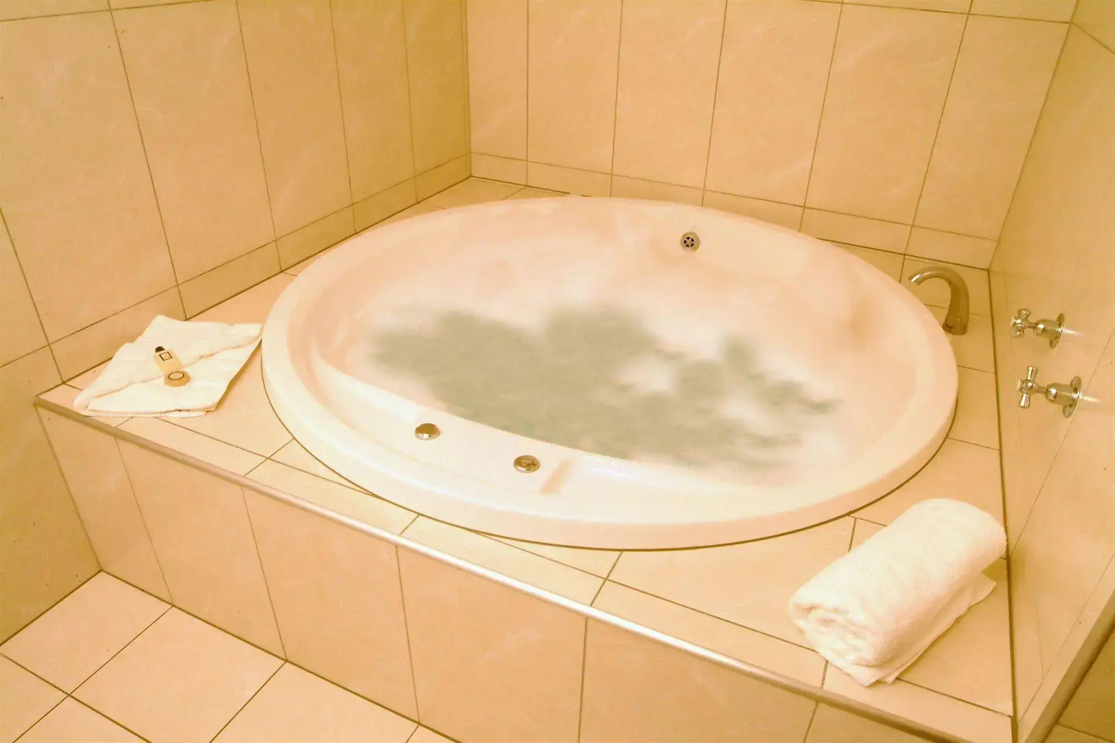 Emerald Spa Motor Inn