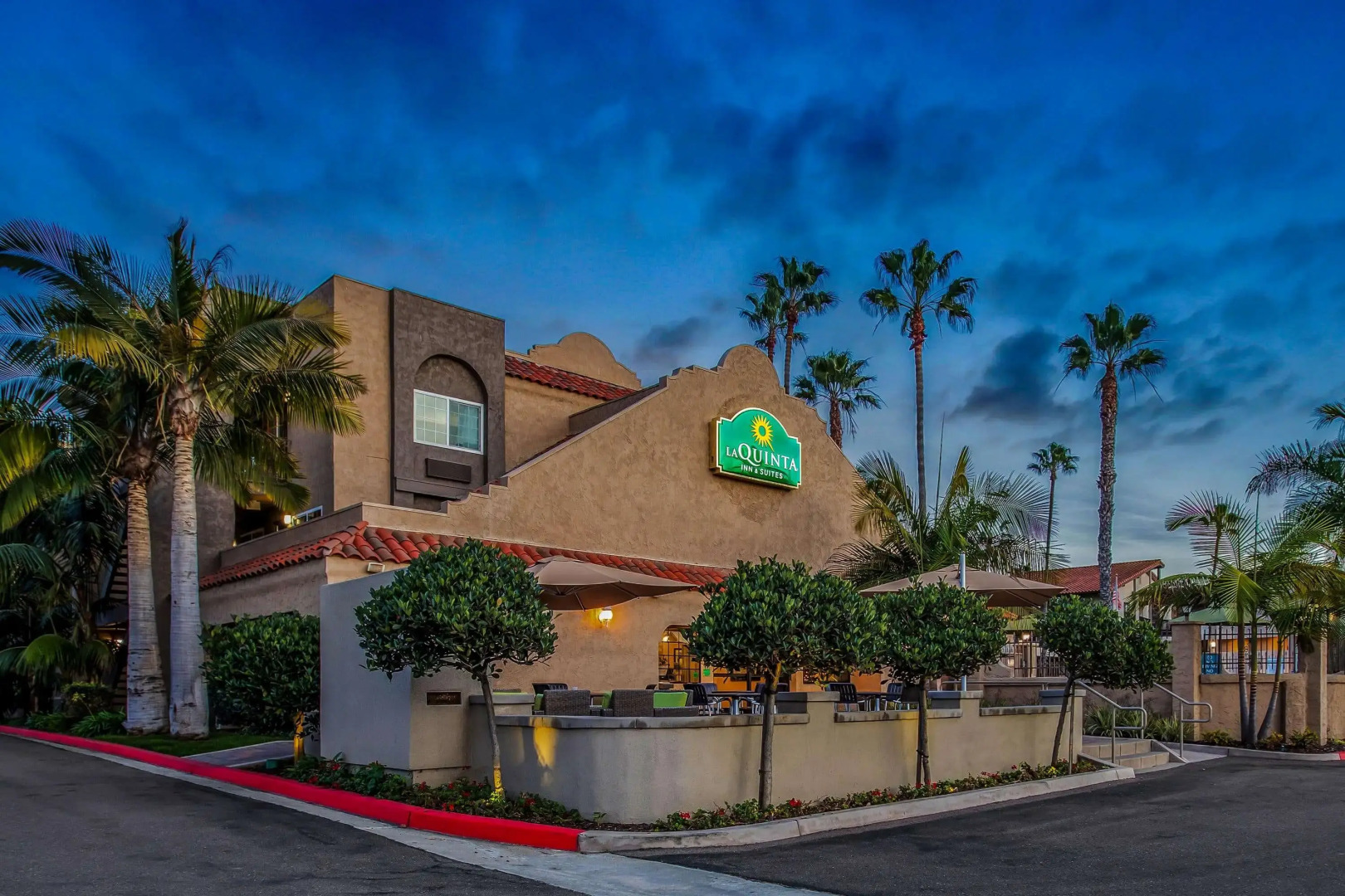 La Quinta Inn & Suites by Wyndham Carlsbad - Legoland Area
