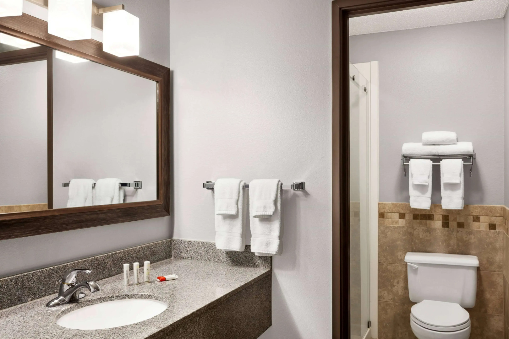 AmericInn by Wyndham Sauk Centre