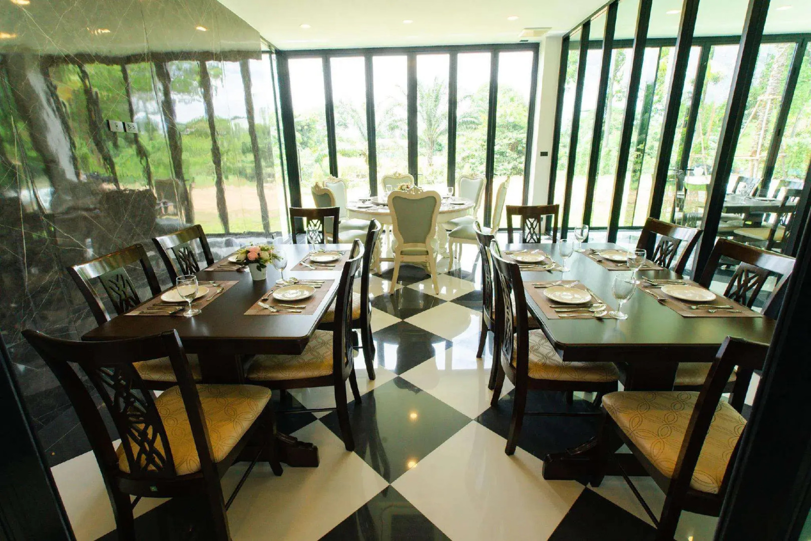 Kanthiya Garden Hotel